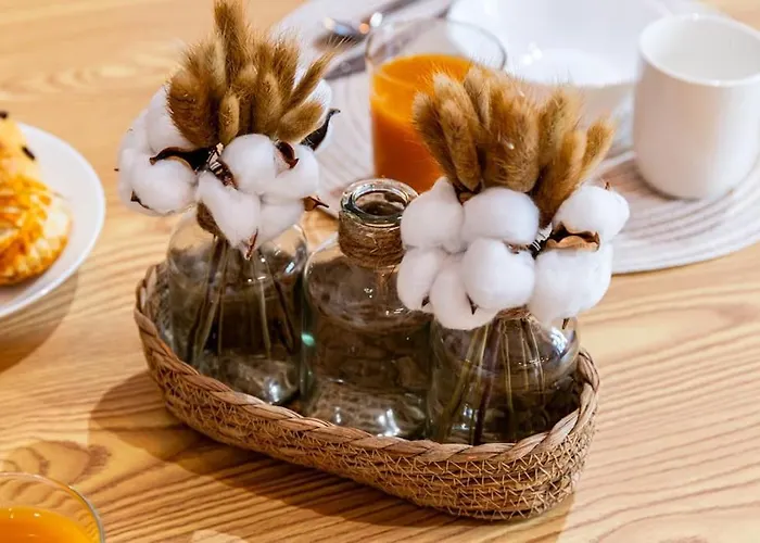 Le Volnay Apartment *